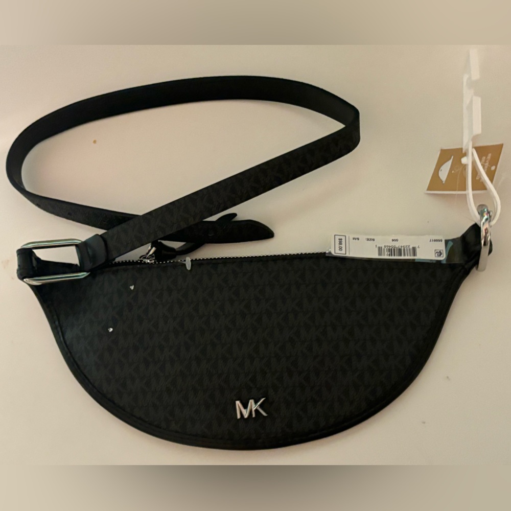 MICHAEL KORS REVERSIBLE BLACK / SIGNATURE LOGO BLACK LEATHER BELT BAG SIZE S/M